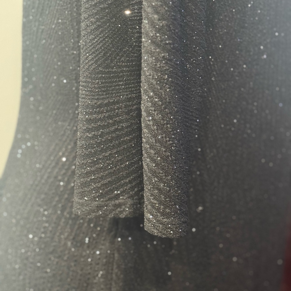 Signature Elegant Black Dress with Side Knot - Picture 6 of 16